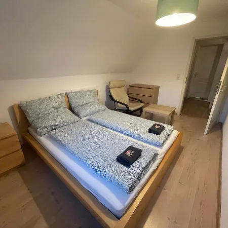 #7 Doppelzimmer Mit Gemeinschaftsbad 民宿 *