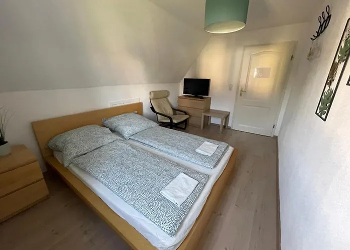 #7 Doppelzimmer Mit Gemeinschaftsbad Pansiyon Memmingen
