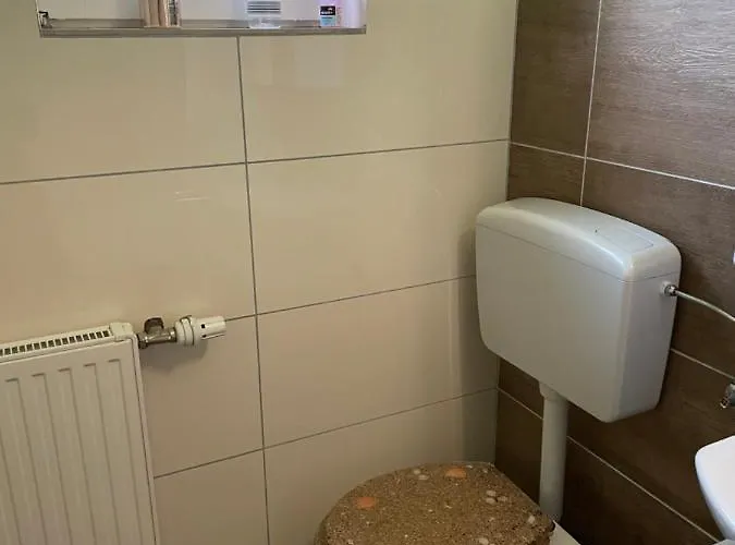 #7 Doppelzimmer Mit Gemeinschaftsbad